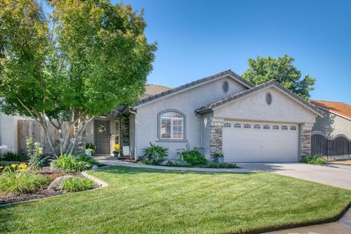 892 Fedora Avenue, Clovis, CA, 93612 | Card Image