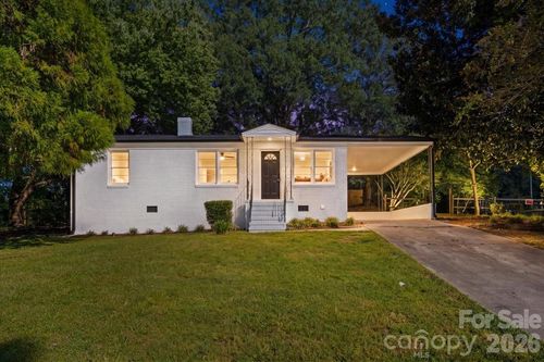 2700 Douglas Dr, Gastonia, NC, 28054-1123 | Card Image