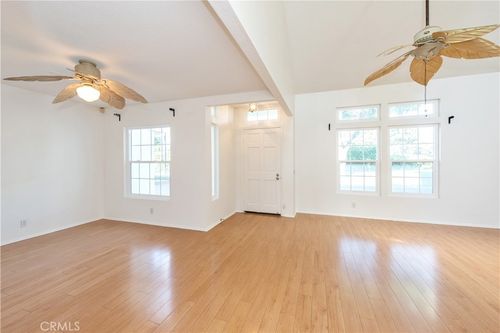 11-3 Wellesley, Irvine, CA, 92612-2648 | Card Image