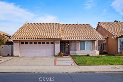 5239 Riviera Ave, Banning, CA, 92220-5216 | Card Image