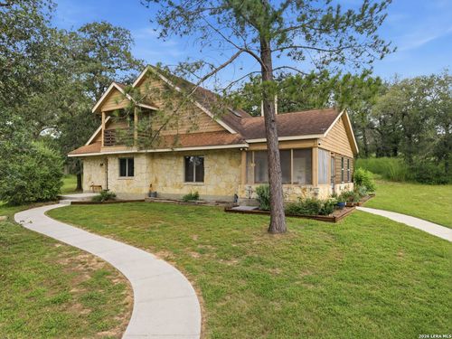 208 Oak Bend Dr, La Vernia, TX, 78121-4500 | Card Image