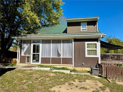 103 Pine St, Follansbee, WV, 26037-1649 | Card Image