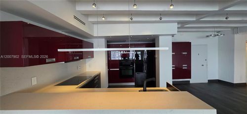7g-5255 Collins Ave, Miami Beach, FL, 33140-2579 | Card Image