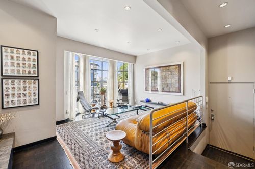 3190 Sacramento St, San Francisco, CA, 94115-2046 | Card Image