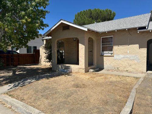 309 E San Joaquin St, Avenal, CA, 93204-1347 | Card Image