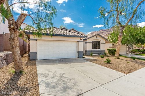 71 Blaven Dr, Henderson, NV, 89002-6582 | Card Image