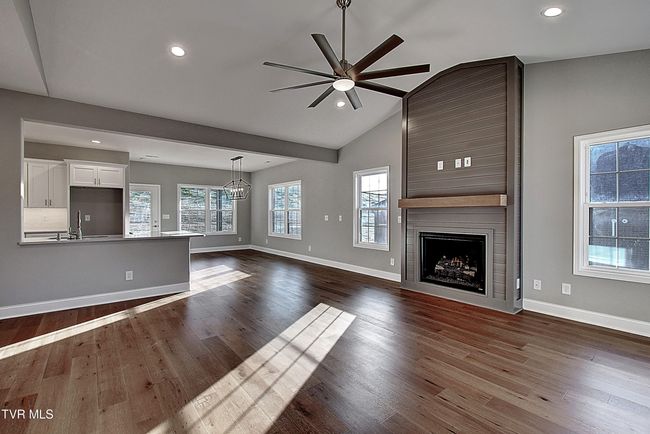 267 Ruby Rose Rdg, House other with 3 bedrooms, 2 bathrooms and null parking in Jonesborough TN | Image 6