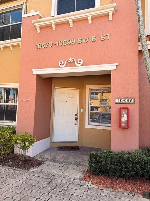 205-10686 Sw 8th St, Pembroke Pines, FL, 33025-6927 | Card Image