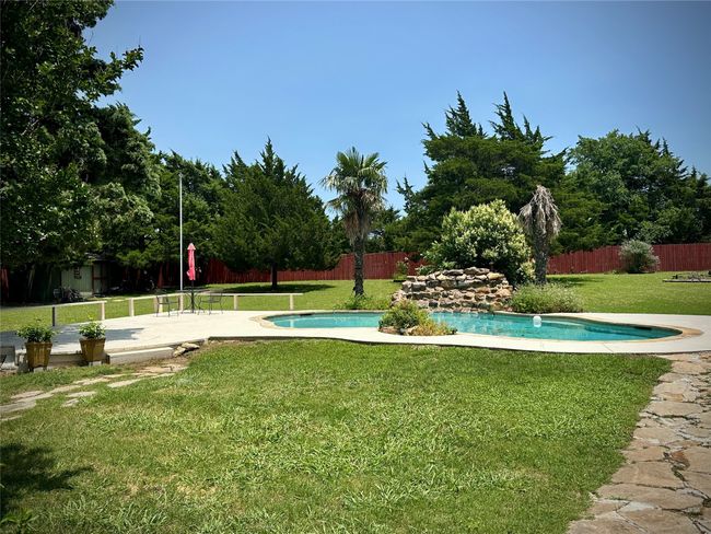 View of yard | Image 33