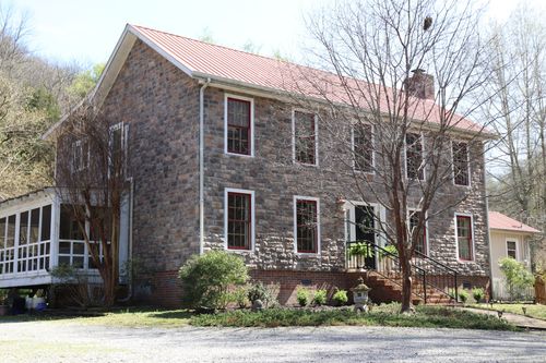 595 Woodard Ln, Dixon Springs, TN, 37057-5510 | Card Image