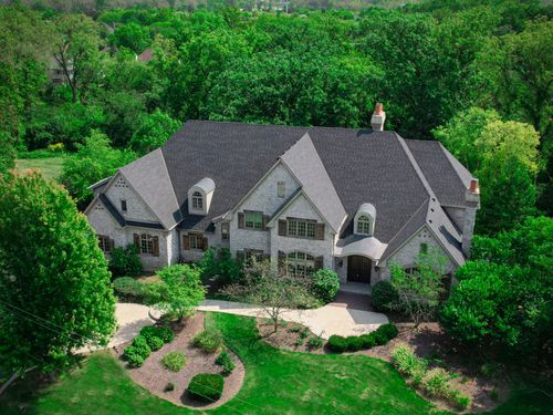 8S223 Derby Dr, Naperville, IL, 60540-9551 | Card Image