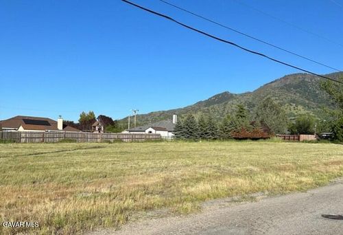 18140 Bold Venture Dr, Tehachapi, CA, 93561-5310 | Card Image