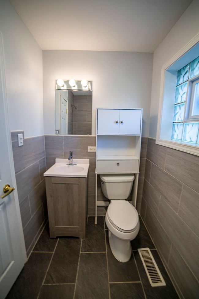 9048 Martin Ln, House other with 4 bedrooms, 2 bathrooms and null parking in Bridgeview IL | Image 15
