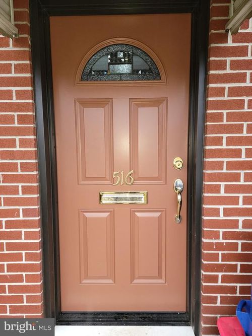 516 Columbia Ave, TEMPLE, PA, 19560-1415 | Card Image