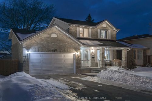 789 Strand Blvd, Kingston, ON, K7P2C3 | Card Image