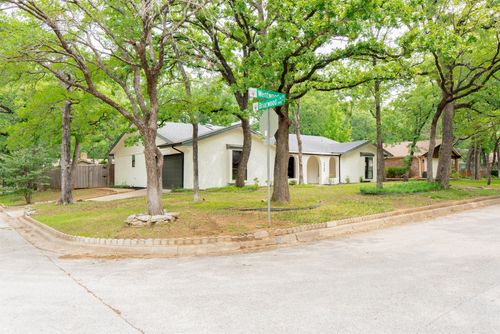 2958 Wentwood Dr, Grapevine, TX, 76051-3847 | Card Image