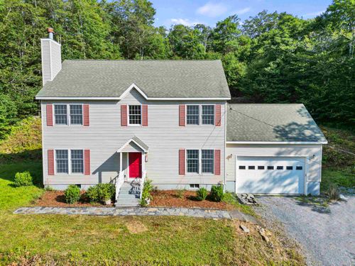 64 Bergblume Cir, Stamford, VT, 05352 | Card Image