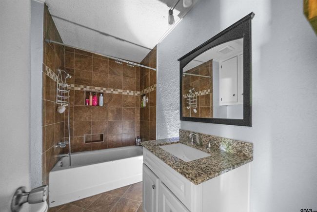 17607 Kristopher Cir, House other with 3 bedrooms, 2 bathrooms and null parking in Whitehouse TX | Image 9