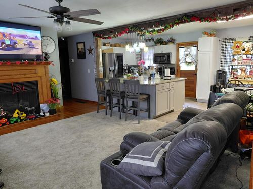 37417 W W Shade Rd, Pomeroy, OH, 45769-9475 | Card Image