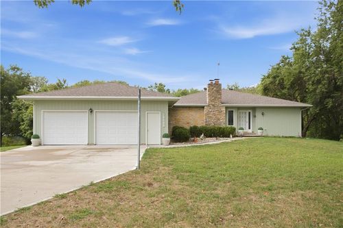 28140 Hospital Dr, Paola, KS, 66071-5400 | Card Image