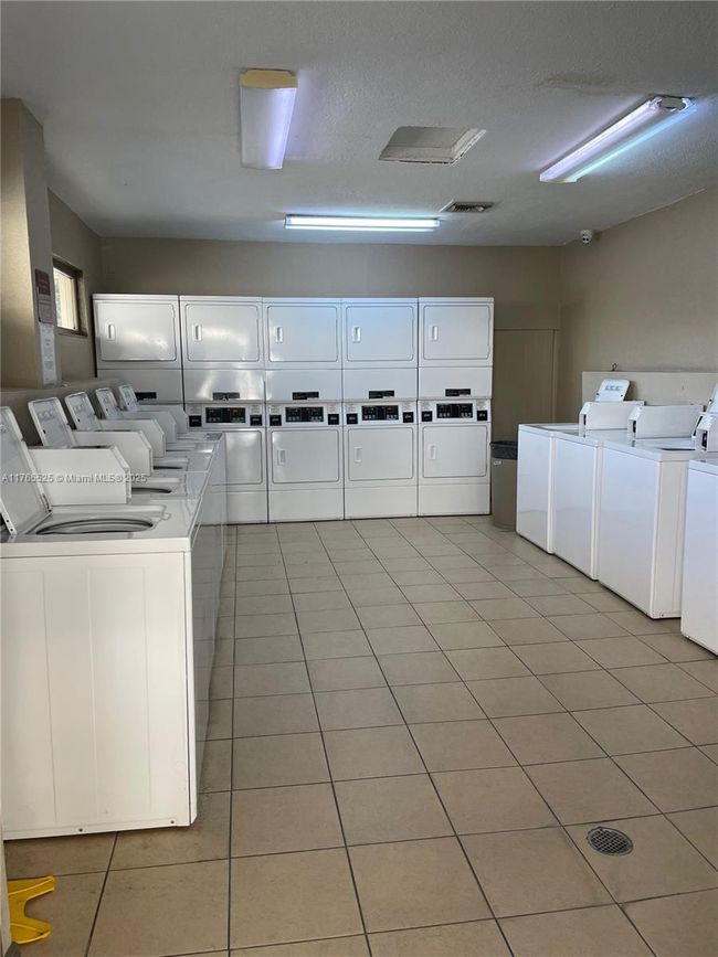 APT-107 - 1800 Sans Souci Blvd, Condo with 2 bedrooms, 2 bathrooms and null parking in North Miami FL | Image 28