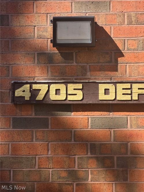 e-4705 Mayfield Rd, South Euclid, OH, 44121-4070 | Card Image