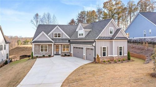 3029 Traditions Way, Jefferson, GA, 30549-8951 | Card Image