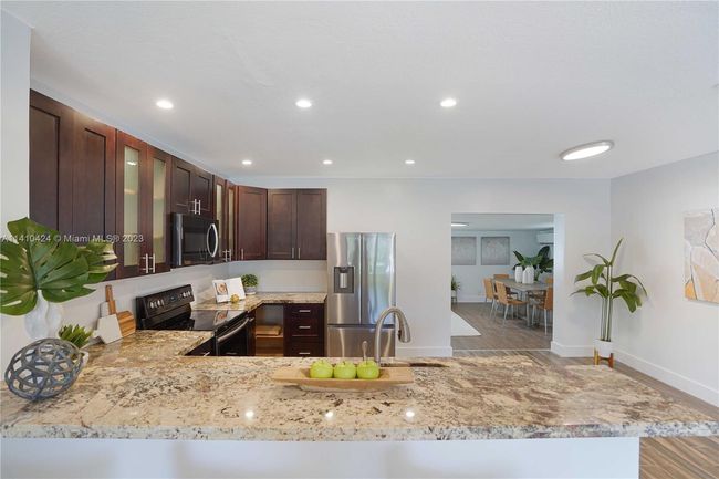 1770 Sw 32 Nd Ct, House other with 3 bedrooms, 2 bathrooms and null parking in Fort Lauderdale FL | Image 10