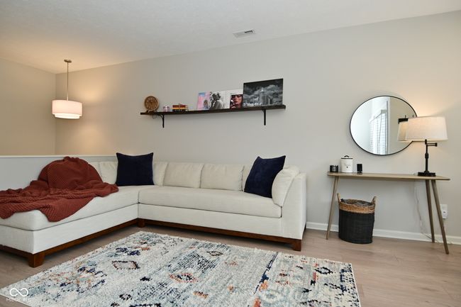 1053 Reserve Way, Condo with 2 bedrooms, 1 bathrooms and null parking in Indianapolis IN | Image 6
