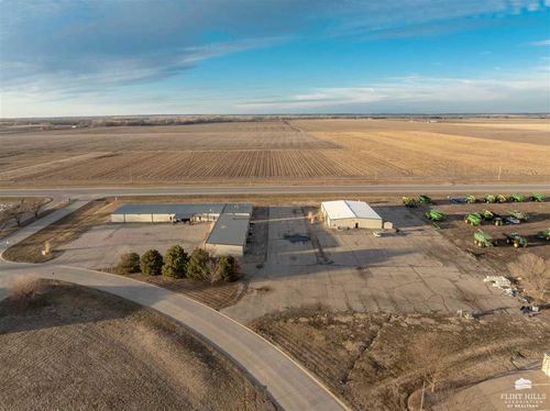 500 Miller Dr, Wamego, KS, 66547-1280 | Card Image