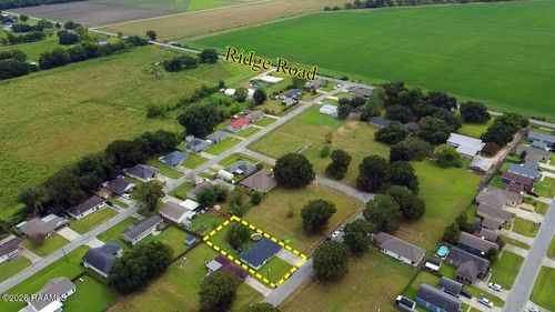 204 Deerfield Loop, Duson, LA, 70529-3937 | Card Image