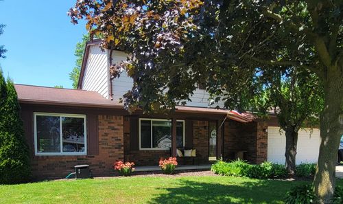 73699 Franklin Ln, Armada, MI, 48005-3368 | Card Image