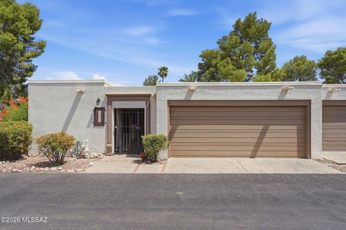 6904 E Camino Del Dorado, Tucson, AZ, 85715 | Card Image
