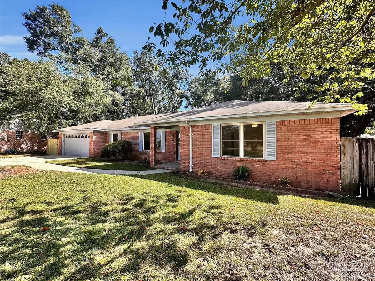 Desert St, Pensacola, FL 32514