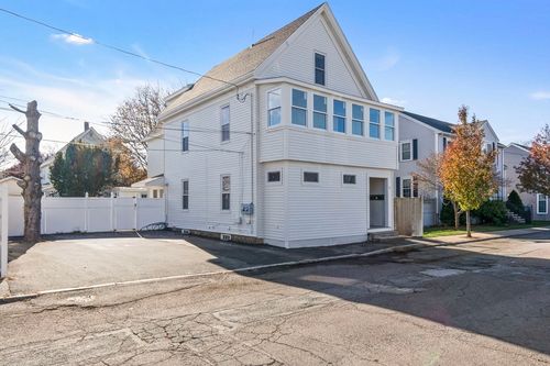 19 Cushing St, Salem, MA, 01970-1550 | Card Image