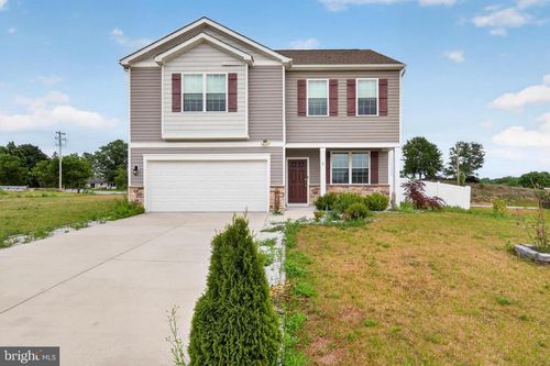 2 American Ave, CARLISLE, PA, 17013-9909 | Card Image