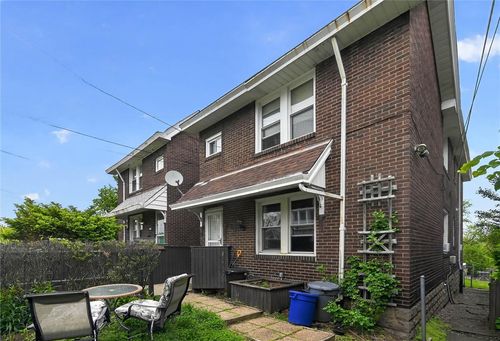 3819 Winterburn Ave, Pittsburgh, PA, 15207-1136 | Card Image