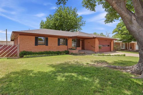 130 Lakeside Drive, Altus, OK, 73521 | Card Image