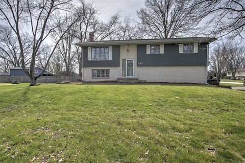 325 W Wildwood Dr, Mt Zion, IL, 62549-1154 | Card Image