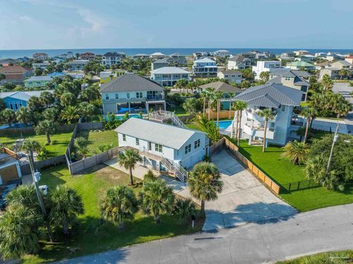 800 Largo Dr, Pensacola Beach, FL, 32561-2234 | Card Image