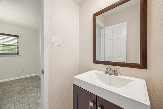 Powder Room | Image 24