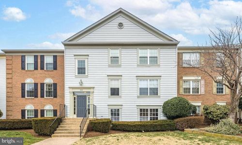 201-9210 Caspian Way, MANASSAS, VA, 20110-6181 | Card Image