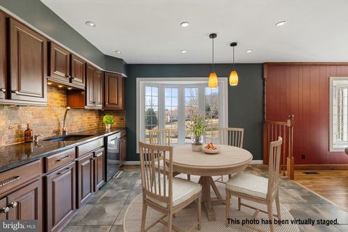 5142 Fairview Ln, BROAD RUN, VA, 20137-2113 | Card Image