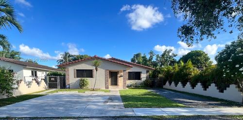 430 Se 5th St, Hialeah, FL, 33010-5327 | Card Image