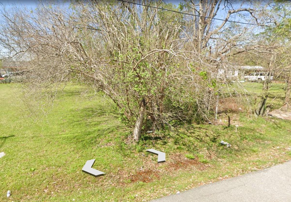 Land in Houston 5