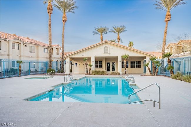 1135 - 1881 W Alexander Rd, Condo with 2 bedrooms, 2 bathrooms and null parking in North Las Vegas NV | Image 4