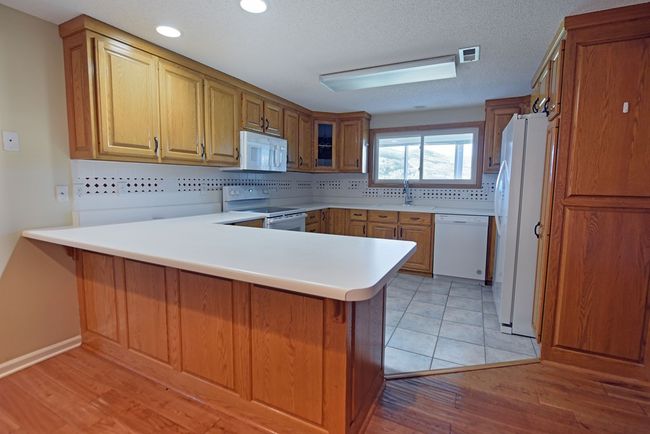 3112 Allison Ct, Condo with 2 bedrooms, 3 bathrooms and 2 parking in Young Harris GA | Image 27