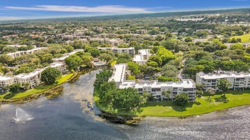apt-406-9230 Lagoon Pl, Davie, FL, 33324-6716 | Card Image