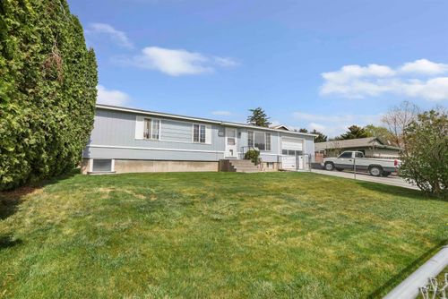 328 E Ave J, Jerome, ID, 83338 | Card Image