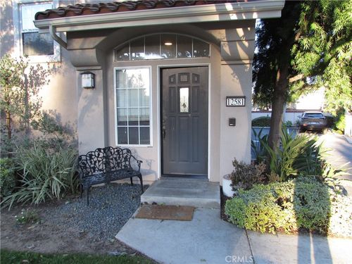 12581 Doral, Tustin, CA, 92782-1047 | Card Image